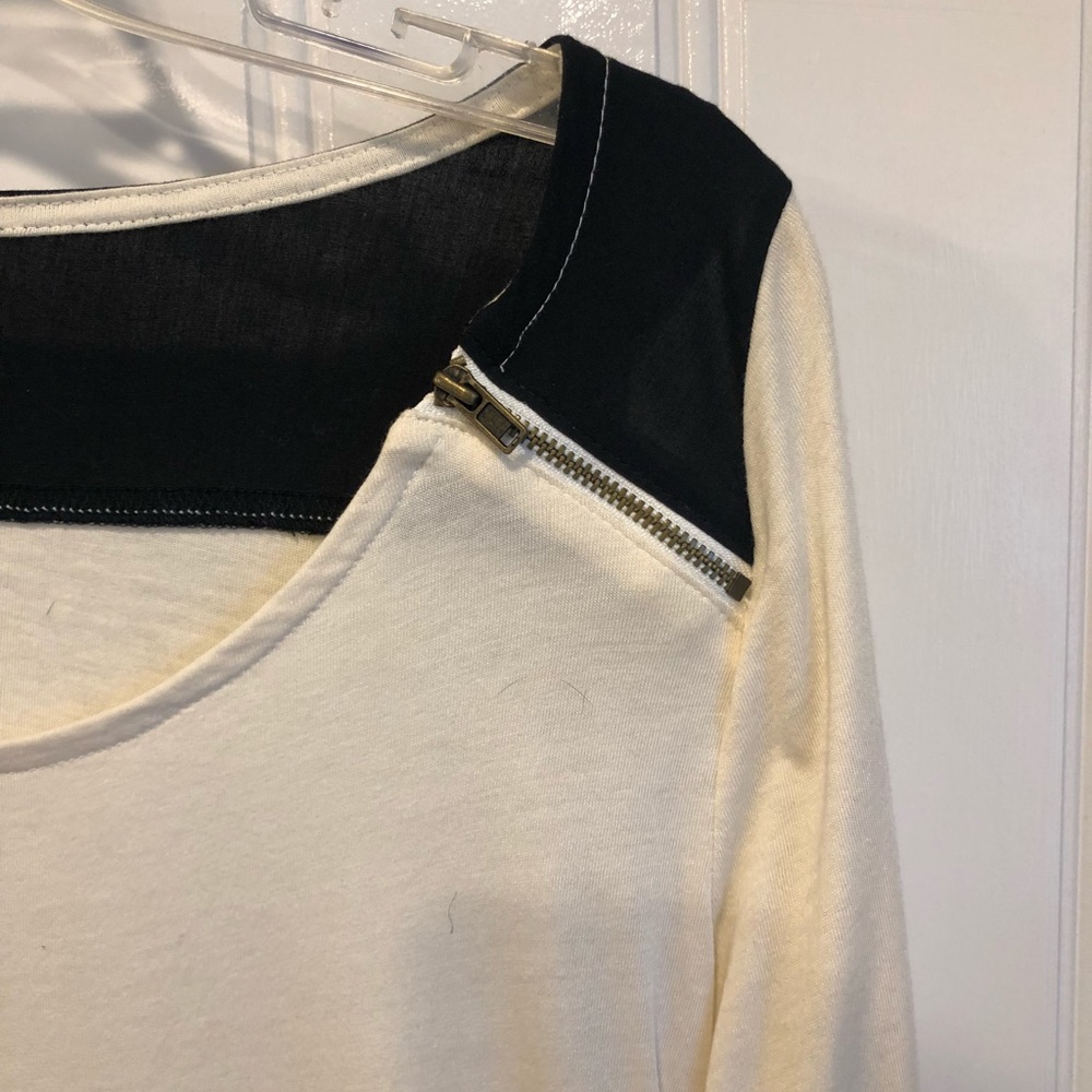 Merona Top - Picture 3 of 4